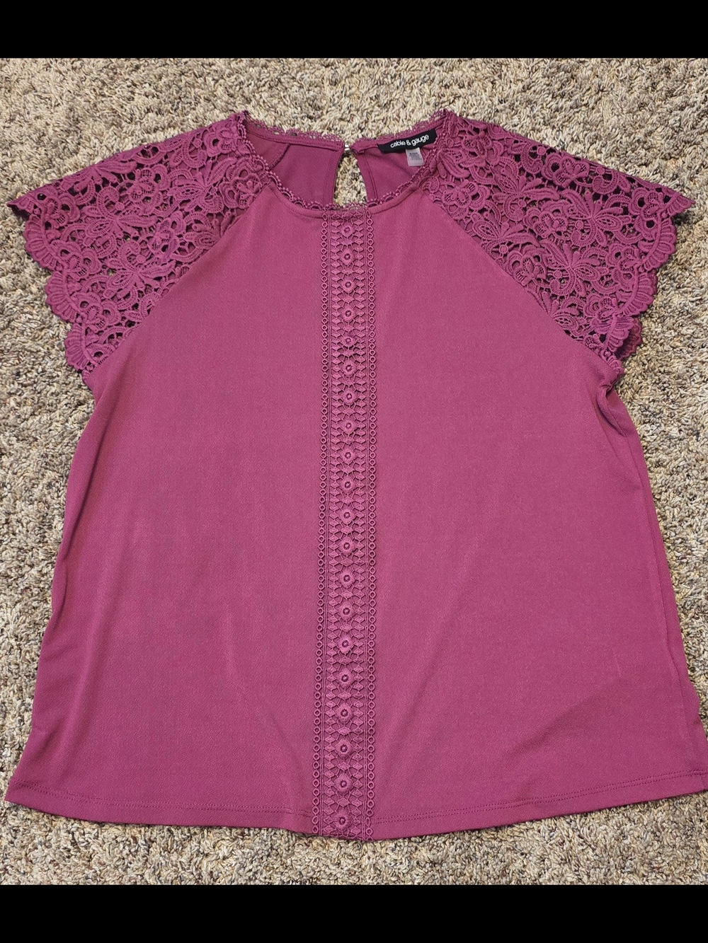Cable & Gauge Raspberry Lace-Sleeve Crewneck Top
